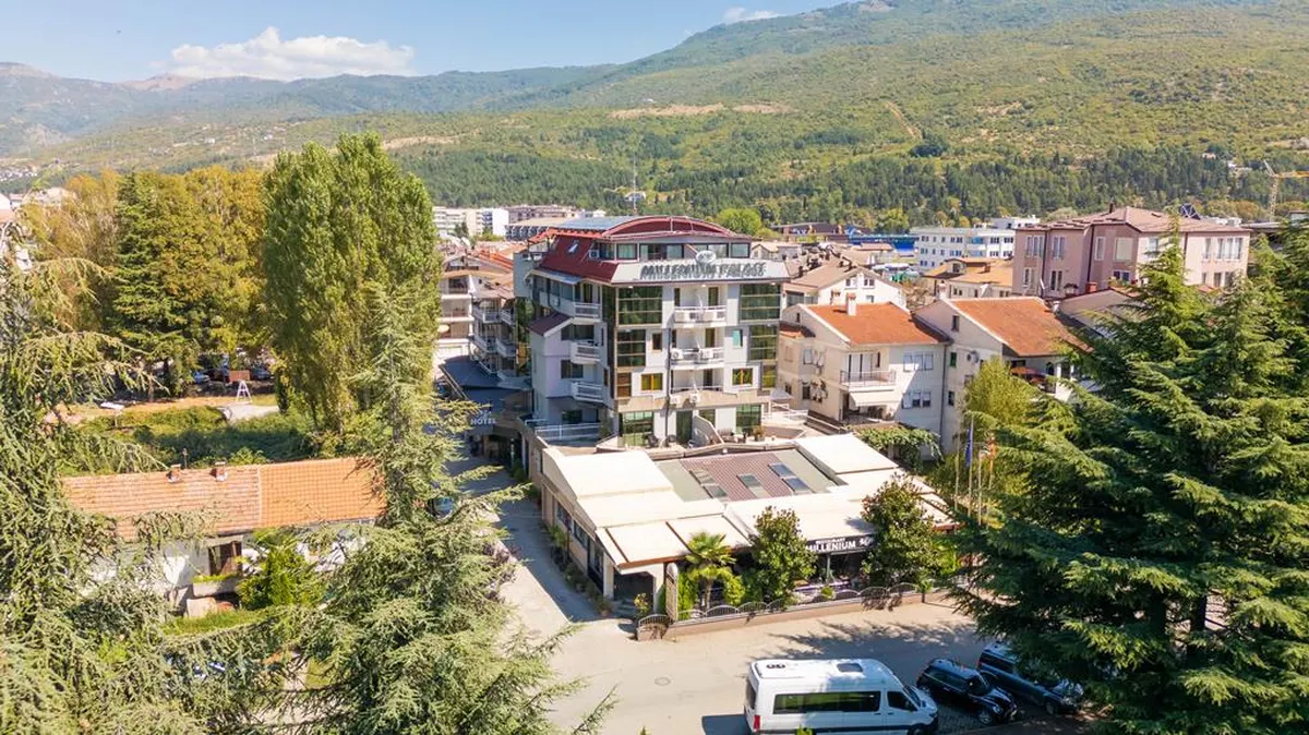 Millenium Palace — hoofdfoto