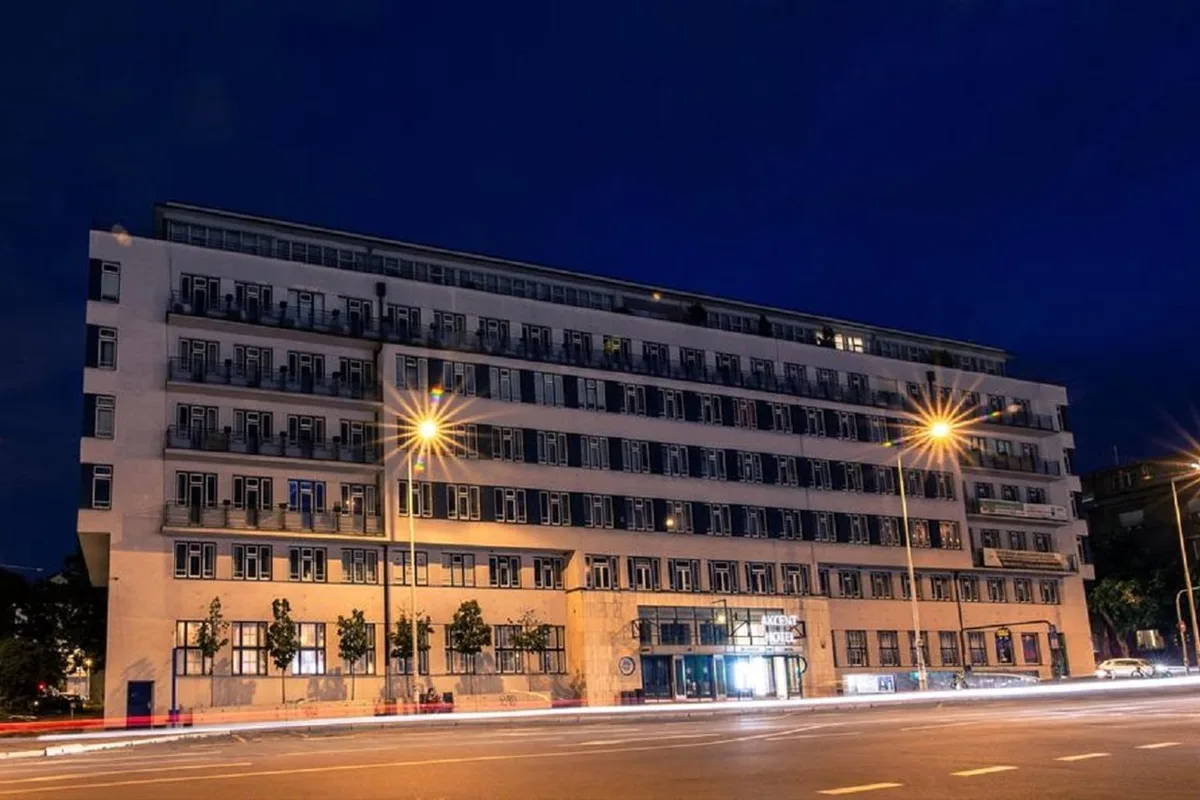 Akcent Hotel, hoofdfoto