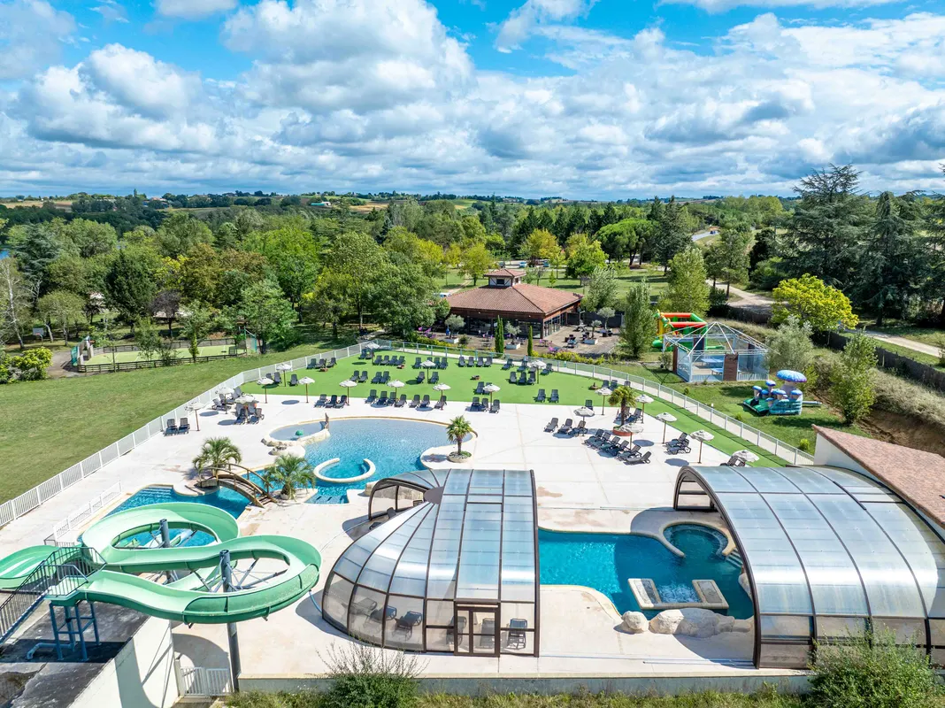 Camping Le Lac De Thoux — hoofdfoto