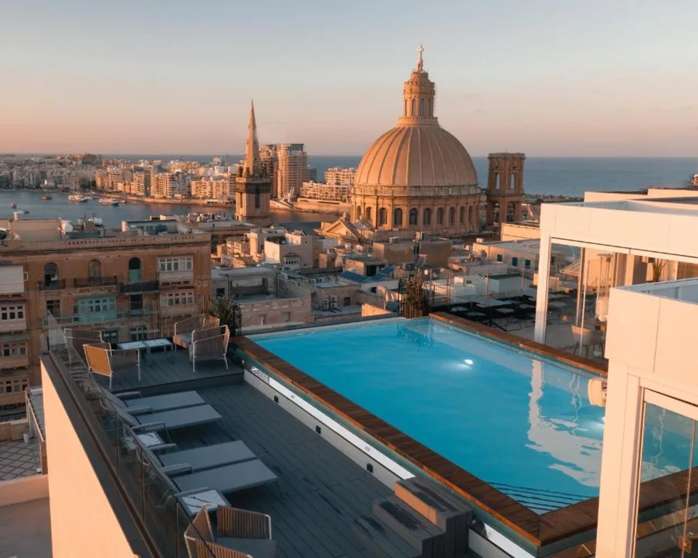 The Embassy Valletta Hotel — hoofdfoto