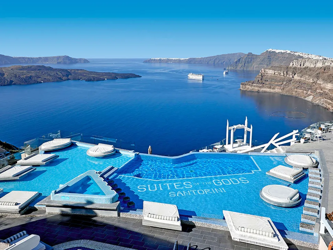 Suites Of The Gods Hotel — hoofdfoto