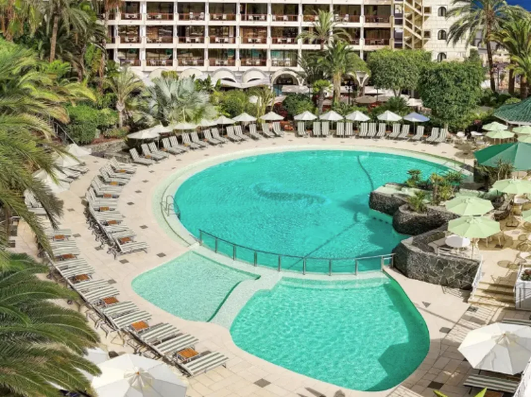 Hotel Seaside Sandy Beach — hoofdfoto