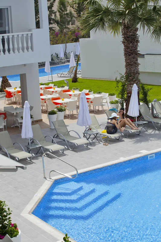 Princessa Vera Hotel Apartments — hoofdfoto