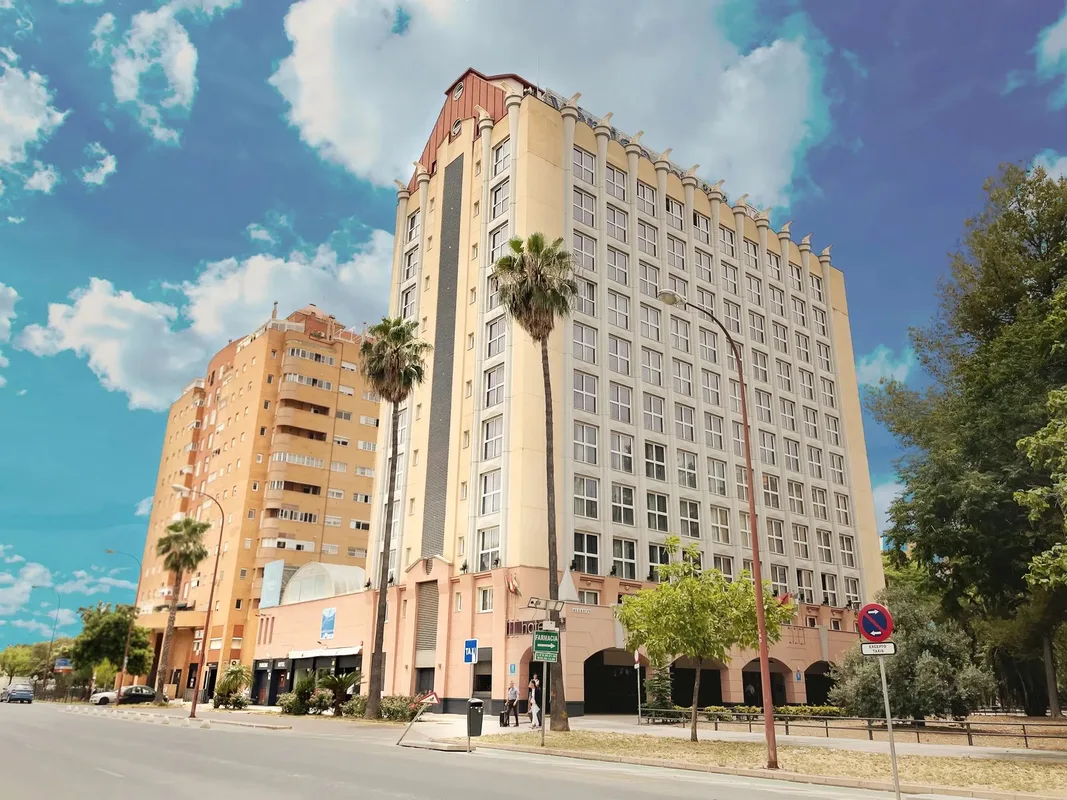 Vértice Sevilla, hoofdfoto