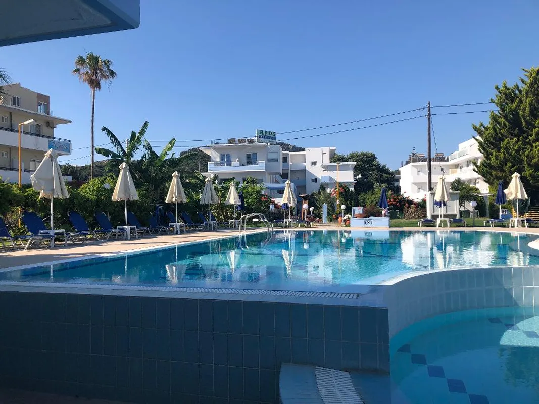 Elpida Beach Studios, hoofdfoto