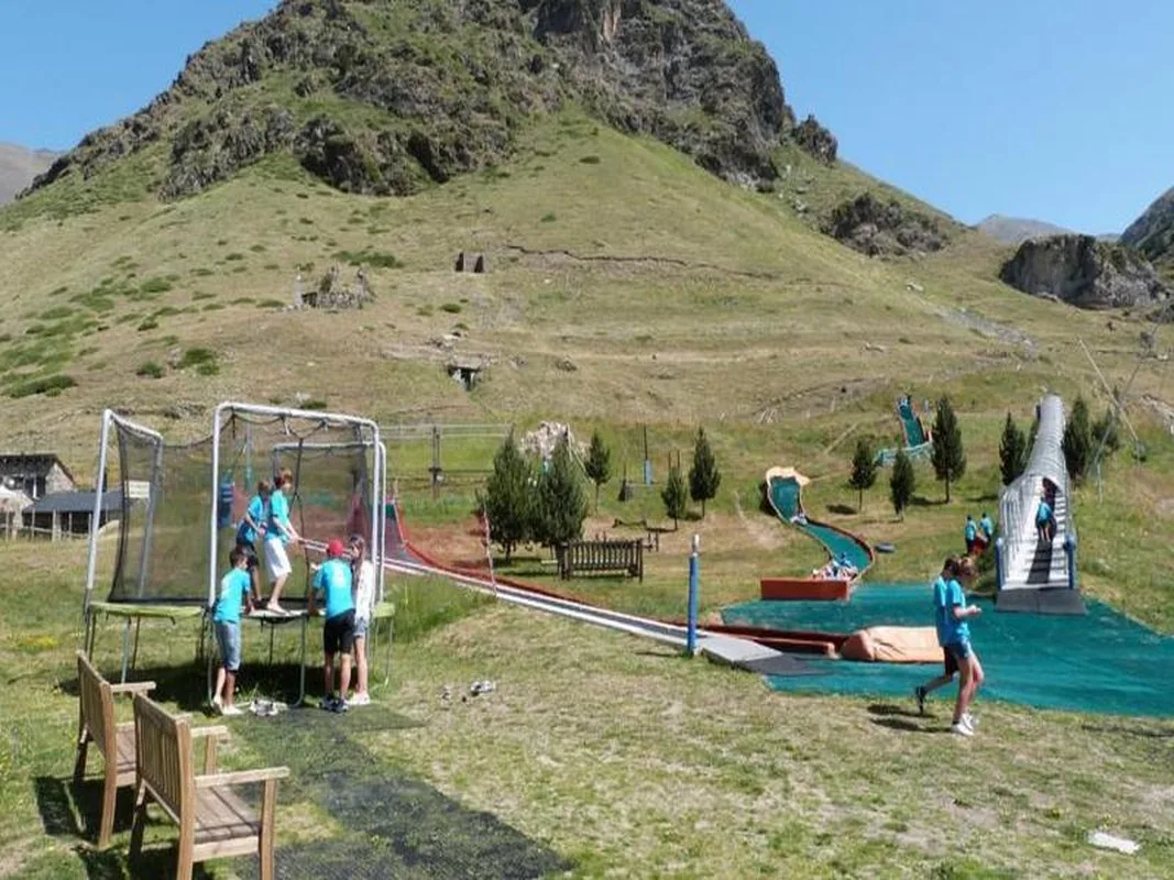 Hotel & Apartaments Vall de Núria — hoofdfoto