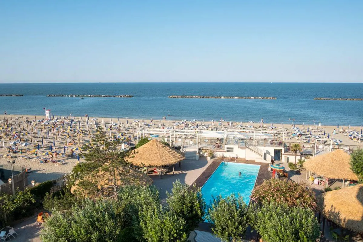 Grand Hotel Club Azzurra — hoofdfoto