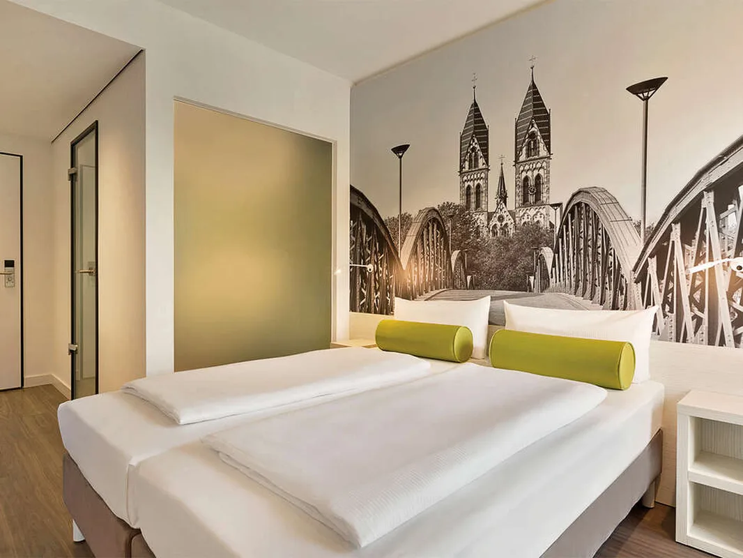 Super 8 by Wyndham Dresden — hoofdfoto
