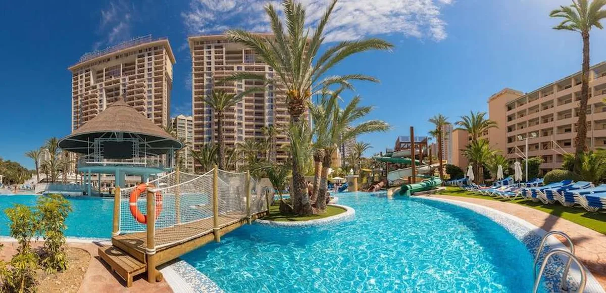 Magic Tropical Splash Aparthotel — hoofdfoto