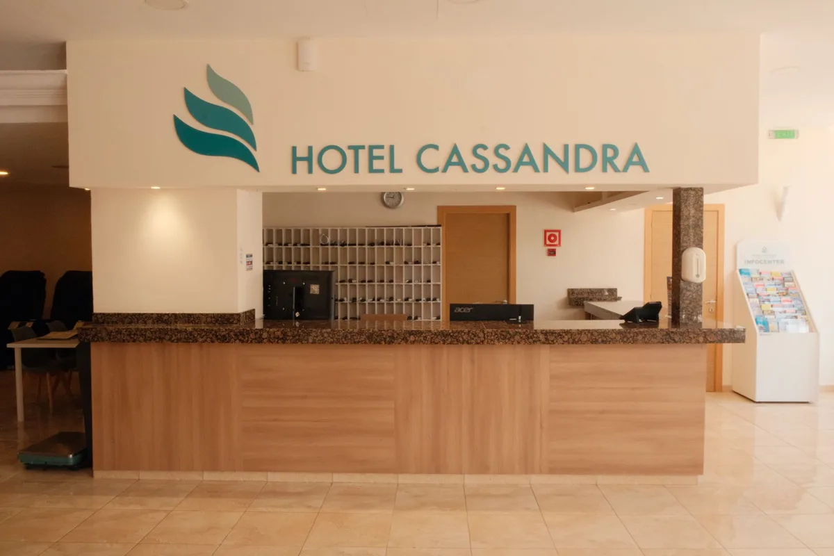 Cassandra, hoofdfoto