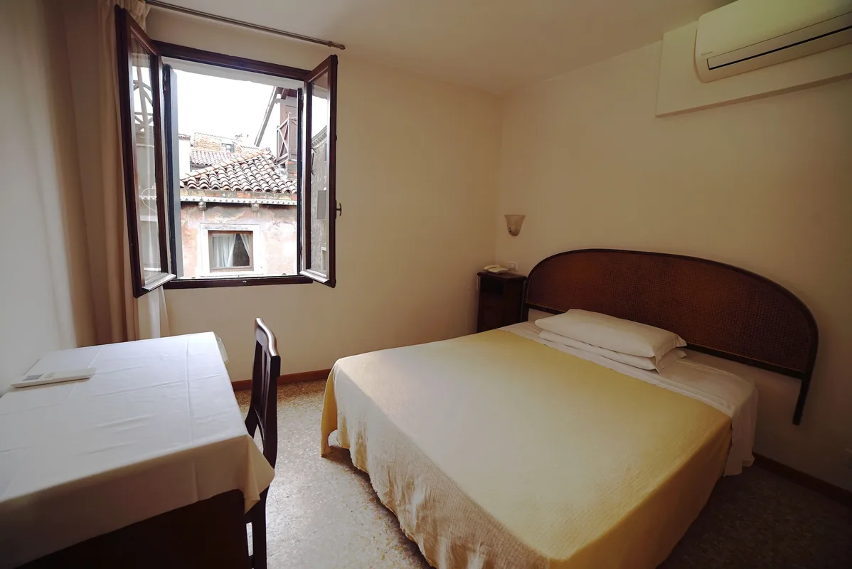 Hotel Canada Venezia — hoofdfoto