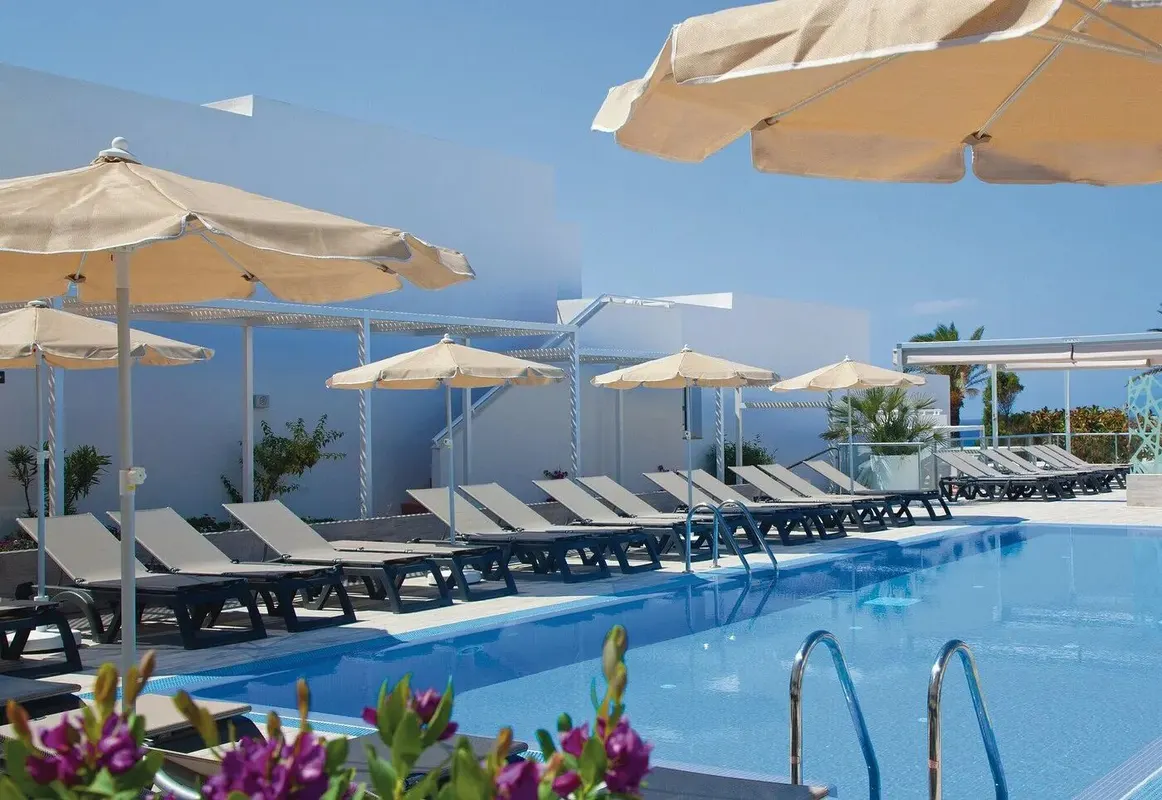 Riu La Mola — hoofdfoto