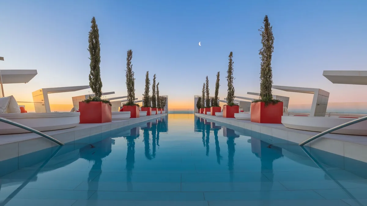 Higueron Hotel Malaga, Curio Collection by Hilton — hoofdfoto