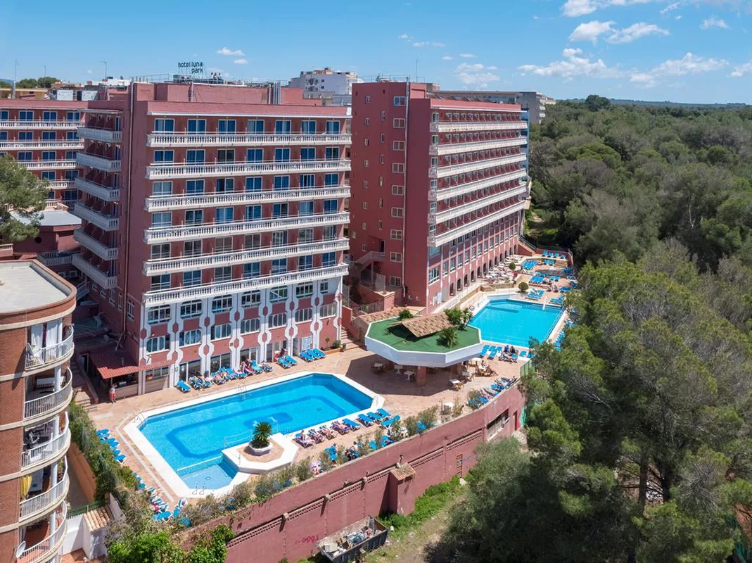 Hotel Seramar Luna & Luna Park — hoofdfoto