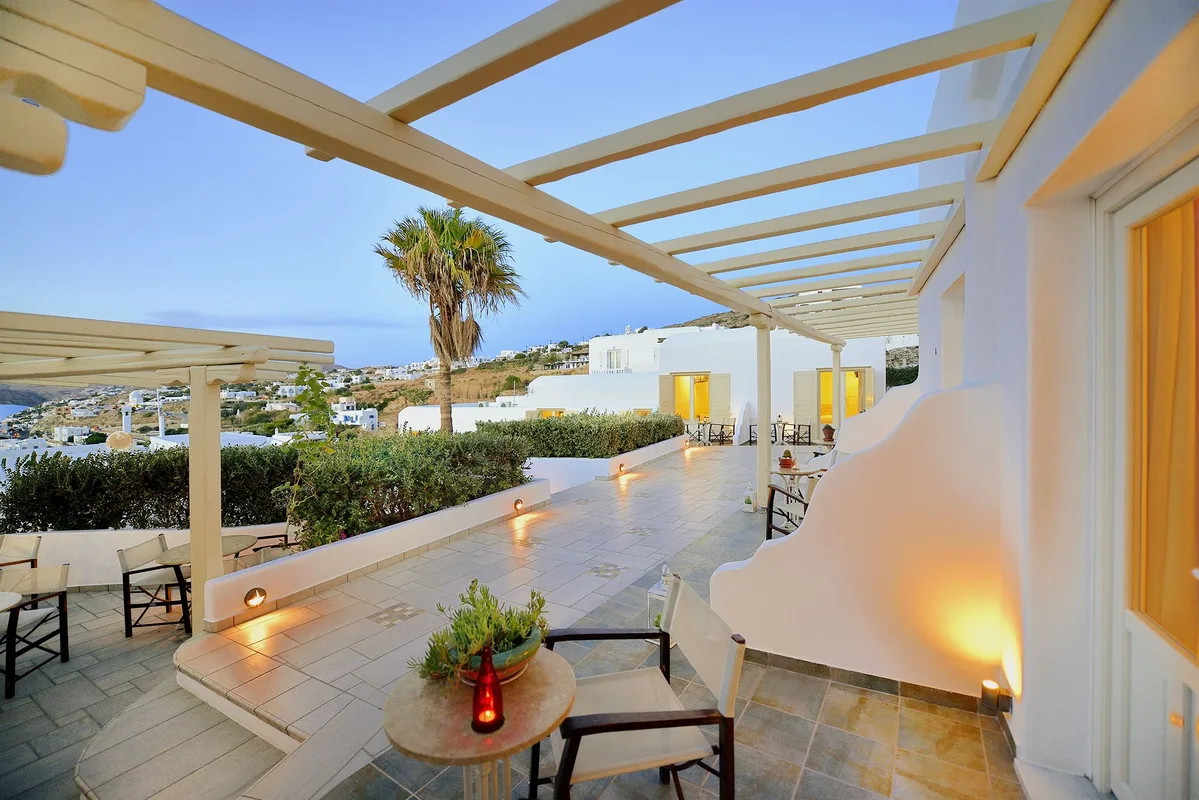 Pelican Town Hotel, hoofdfoto