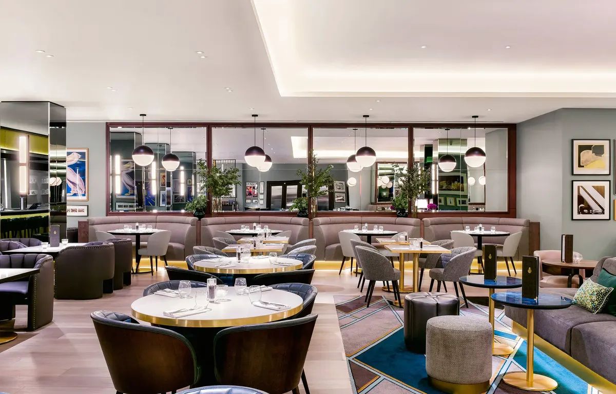 Hotel Strand Palace — hoofdfoto