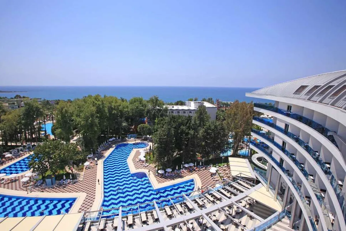 Delphin Botanik Platinum, hoofdfoto