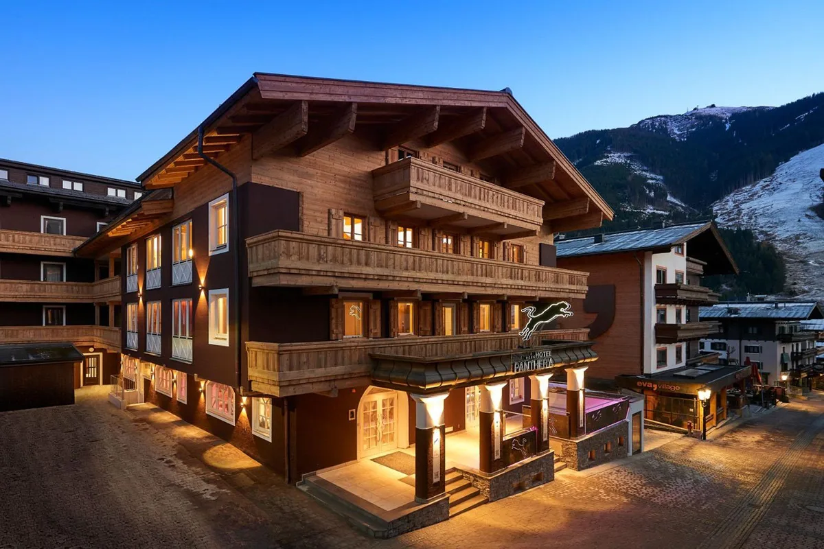Hotel Panther'A — hoofdfoto
