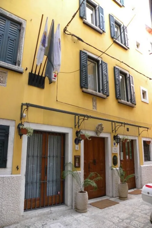 Villa Tuttorotto — hoofdfoto