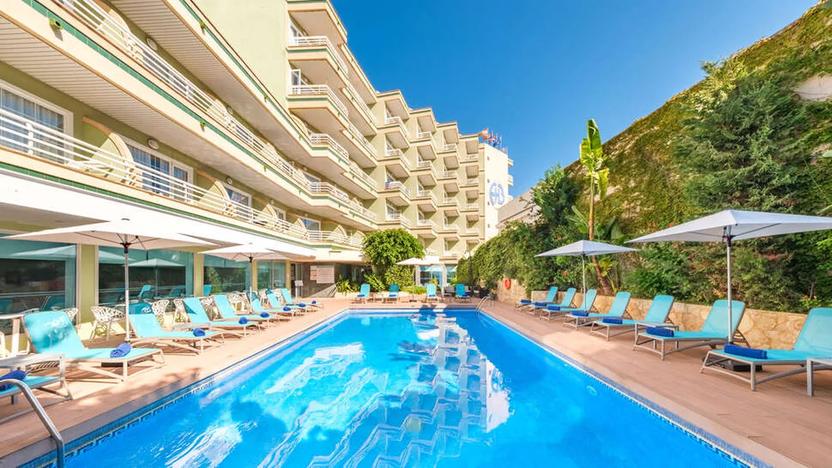 Agua Beach Hotel — hoofdfoto