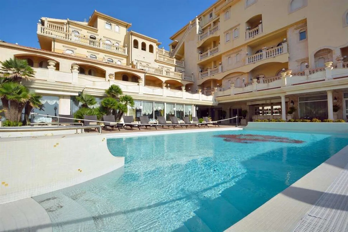 Hotel Hellenia Yachting — hoofdfoto