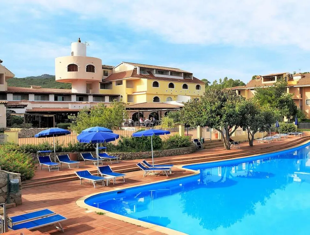 Colonna Beach Hotel & Residence — hoofdfoto