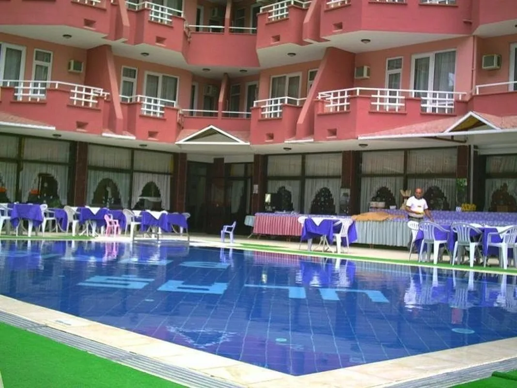Bariscan Hotel — hoofdfoto
