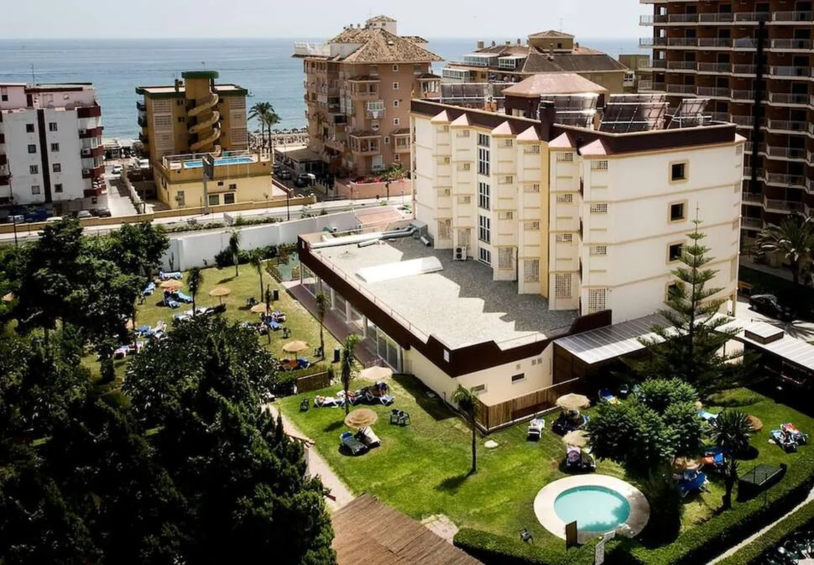 Hotel Monarque Cendrillon — hoofdfoto