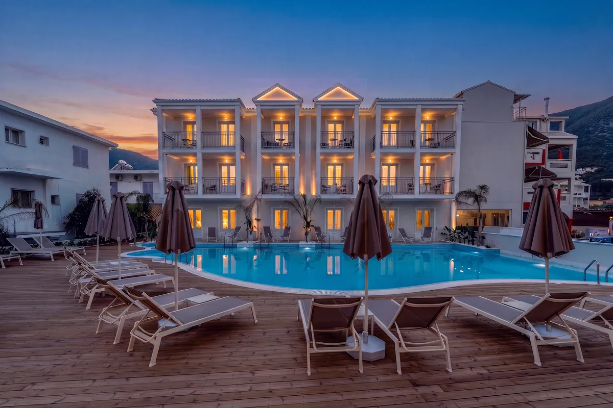 Royal Nidri Suites (Logies/ontbijt) — hoofdfoto