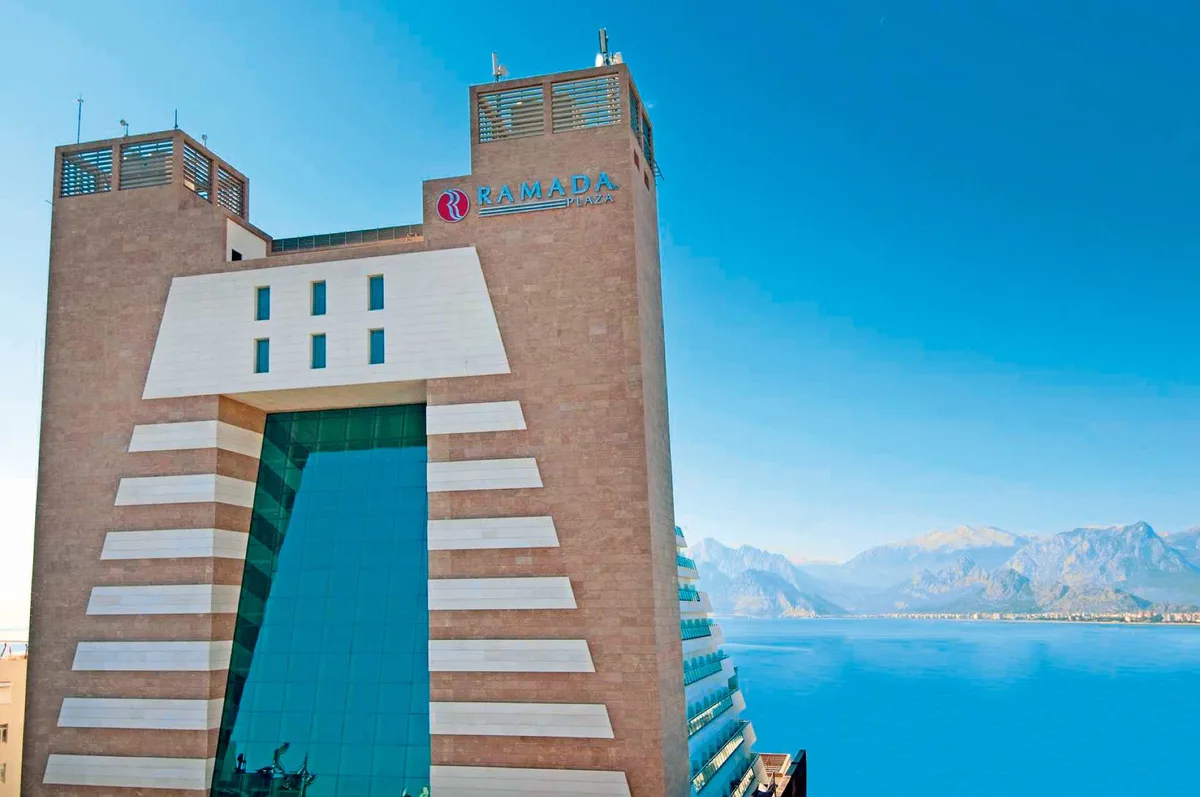 Ramada Plaza by Wyndham Antalya — hoofdfoto