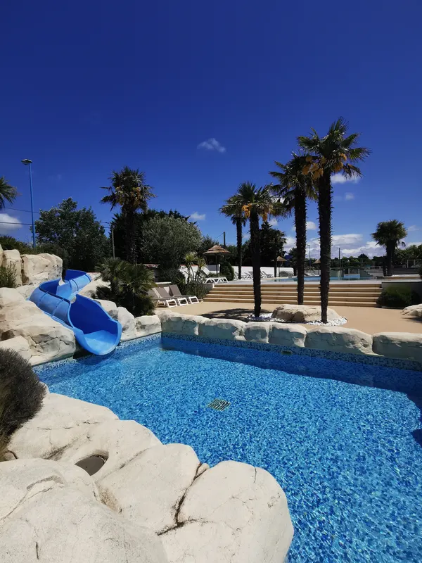 Camping L Abri Des Pins — hoofdfoto