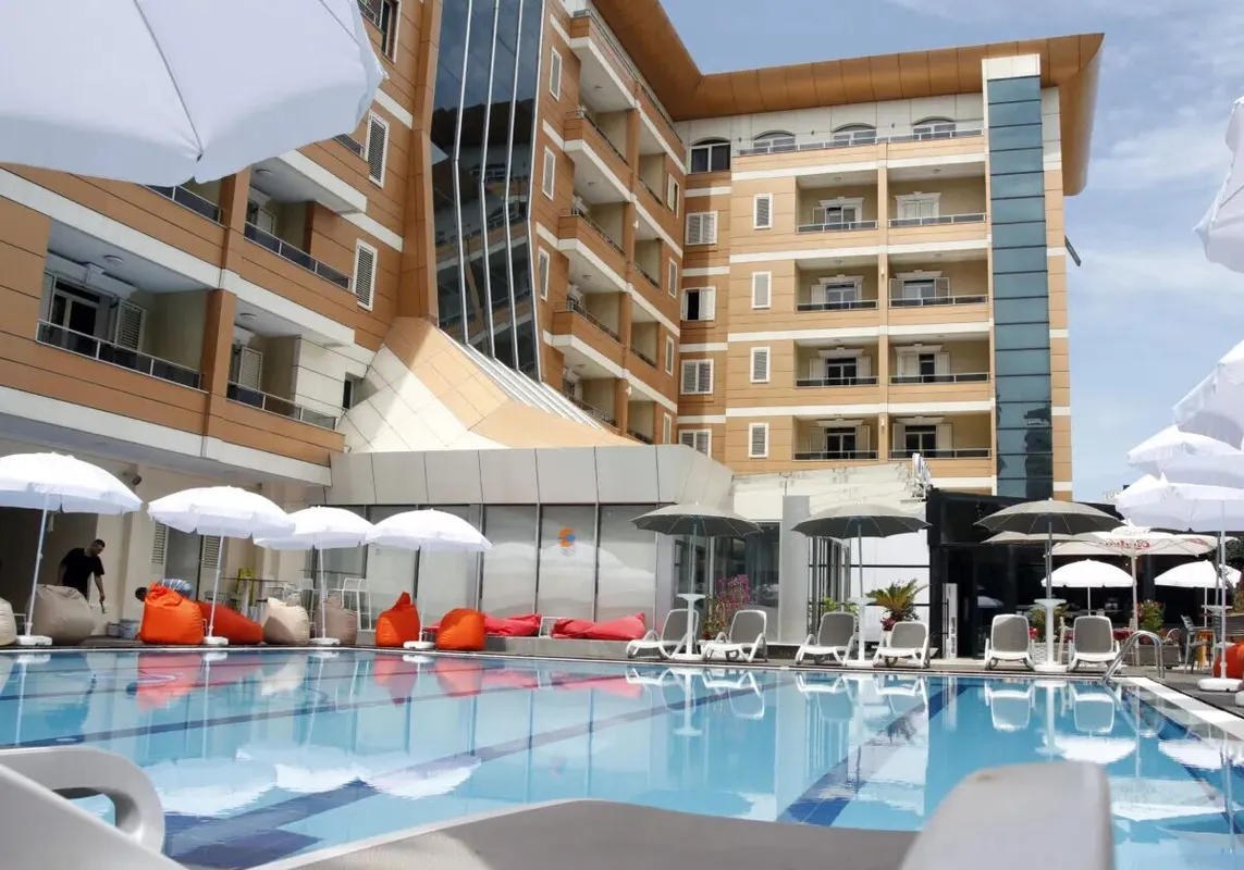 AMH Hotel — hoofdfoto