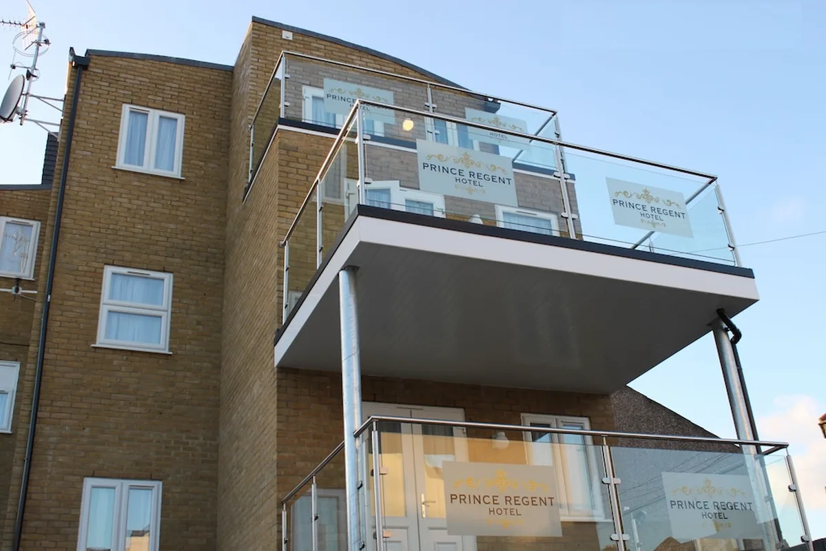 Prince Regent Excel, hoofdfoto