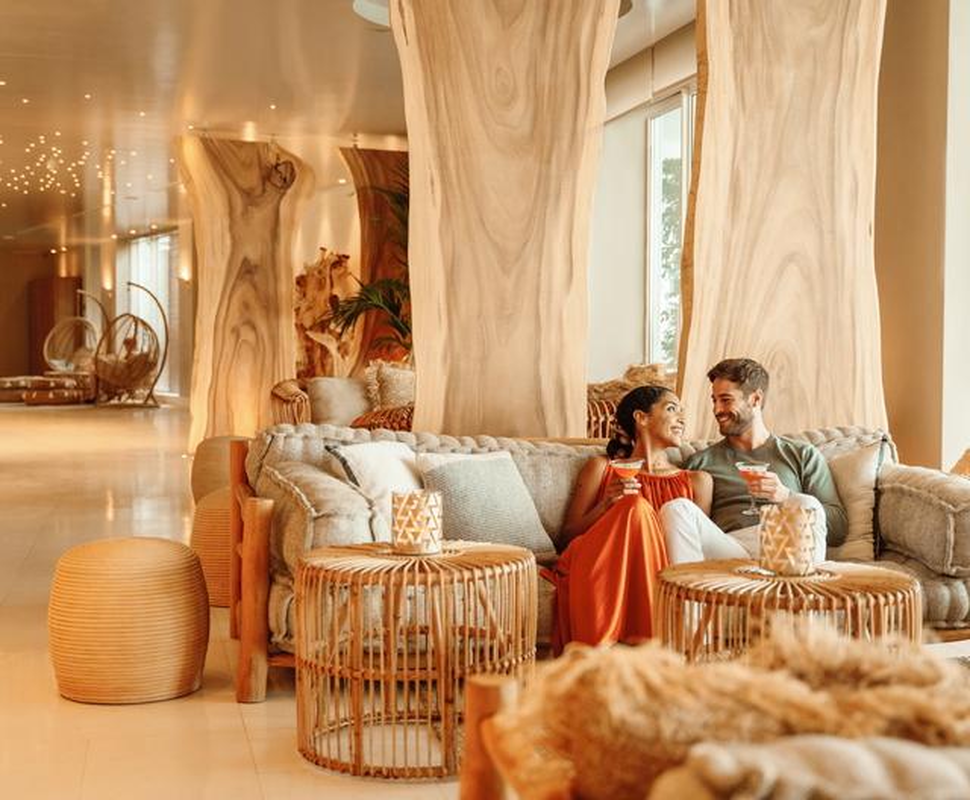 Ikos Aria — hoofdfoto