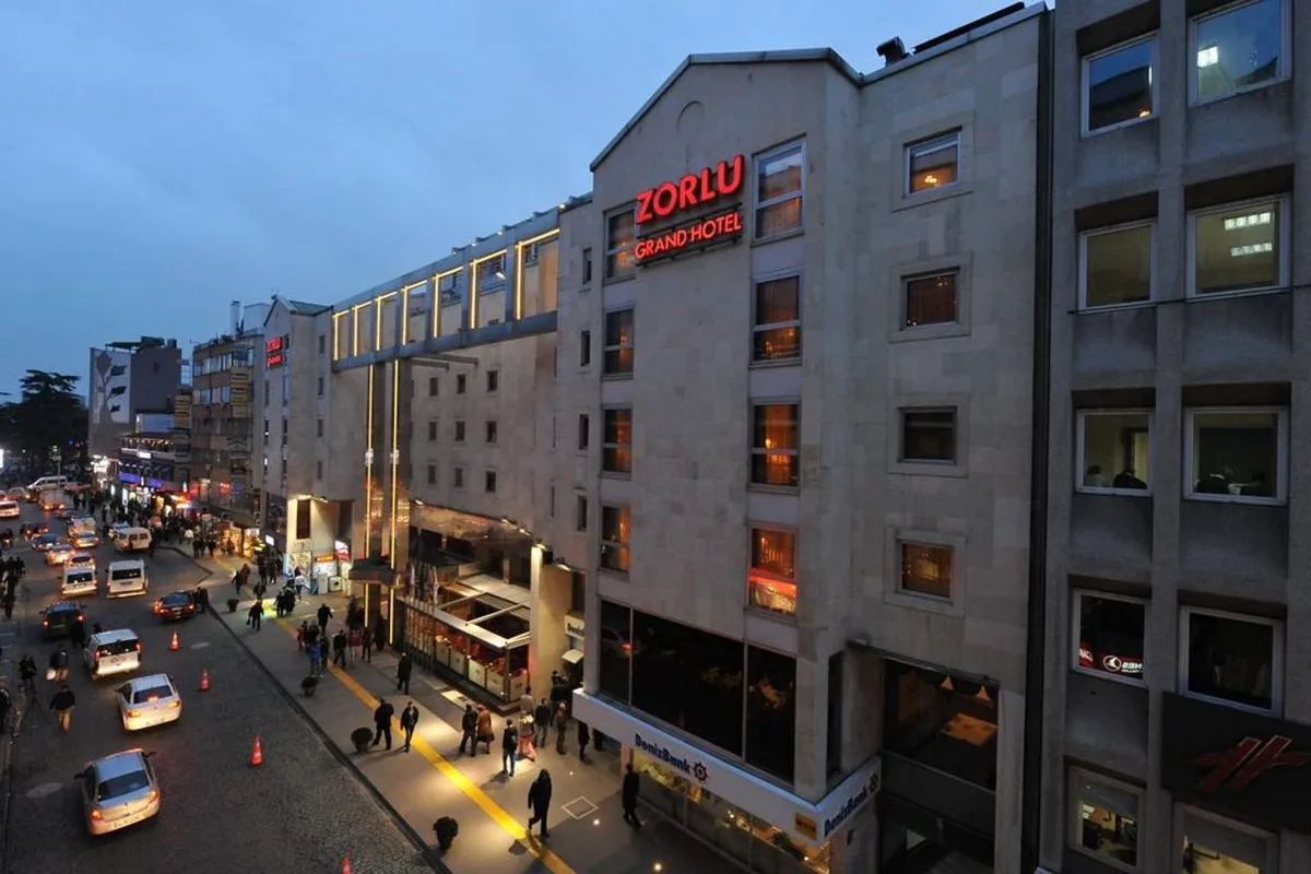 Zorlu Grand — hoofdfoto