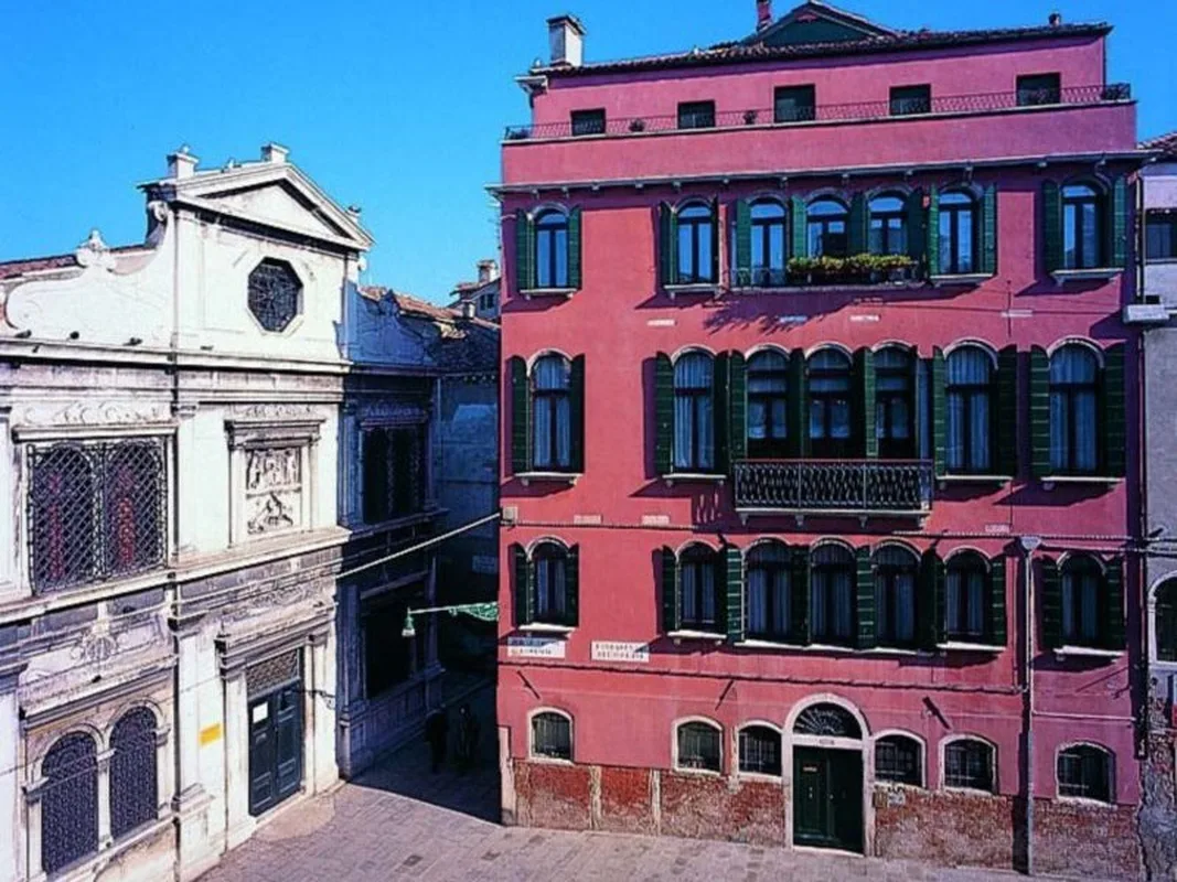 Palazzo Schiavoni, hoofdfoto