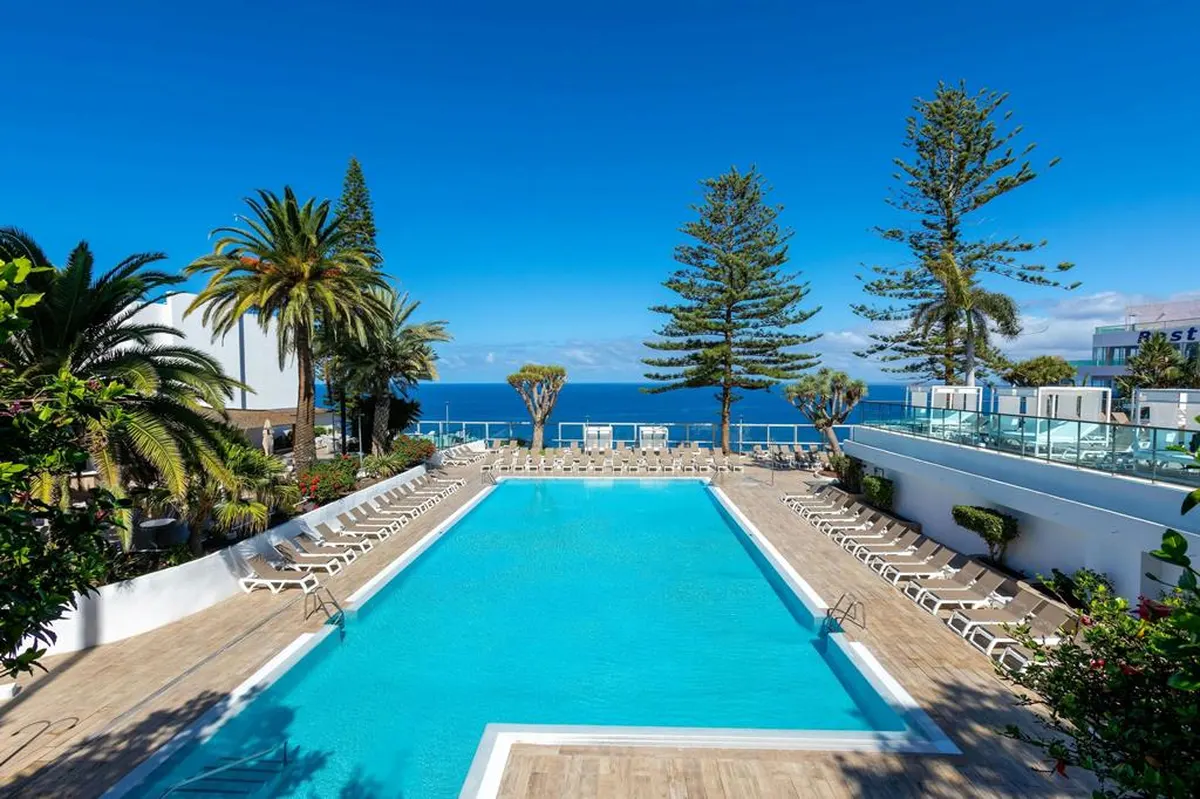 Best Semiramis — hoofdfoto