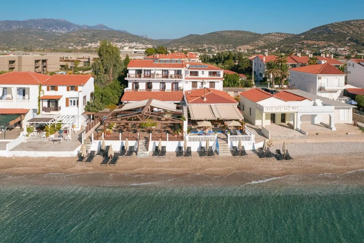 Potokaki Beachfront Hotel — hoofdfoto