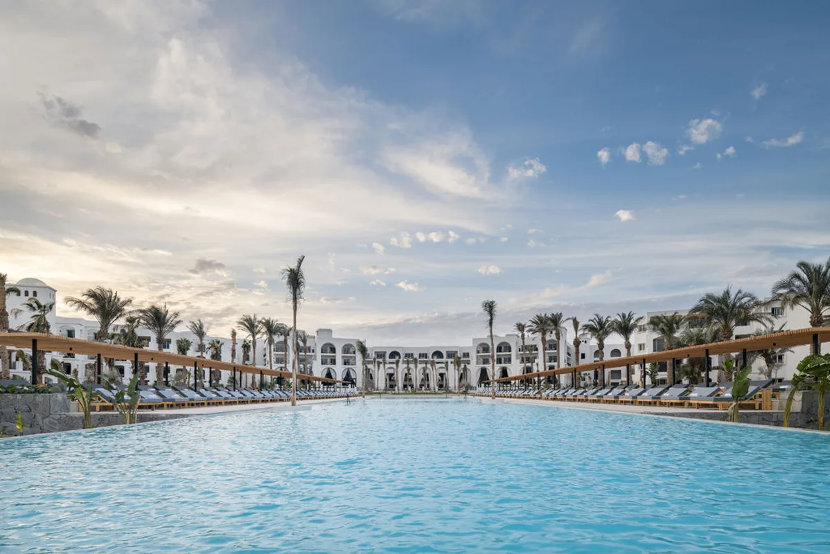 Serry Beach Resort, hoofdfoto