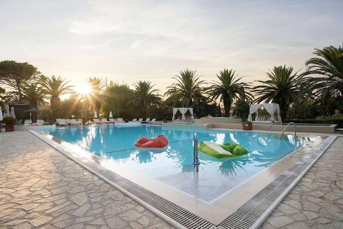 Art Hotel Debono — hoofdfoto