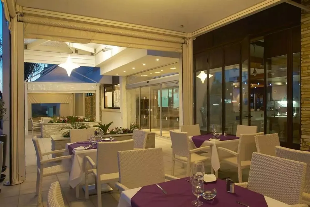 Senator Hotel Apartments — hoofdfoto