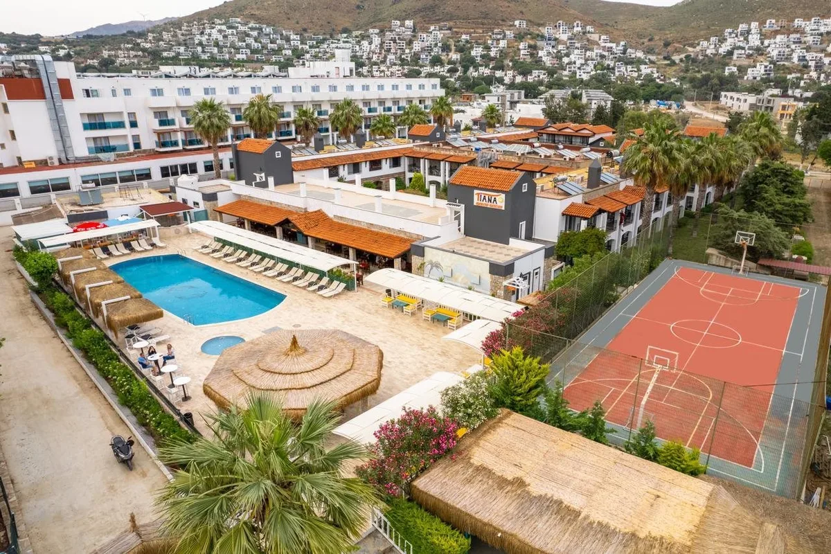 Tiana Beach Resort — hoofdfoto
