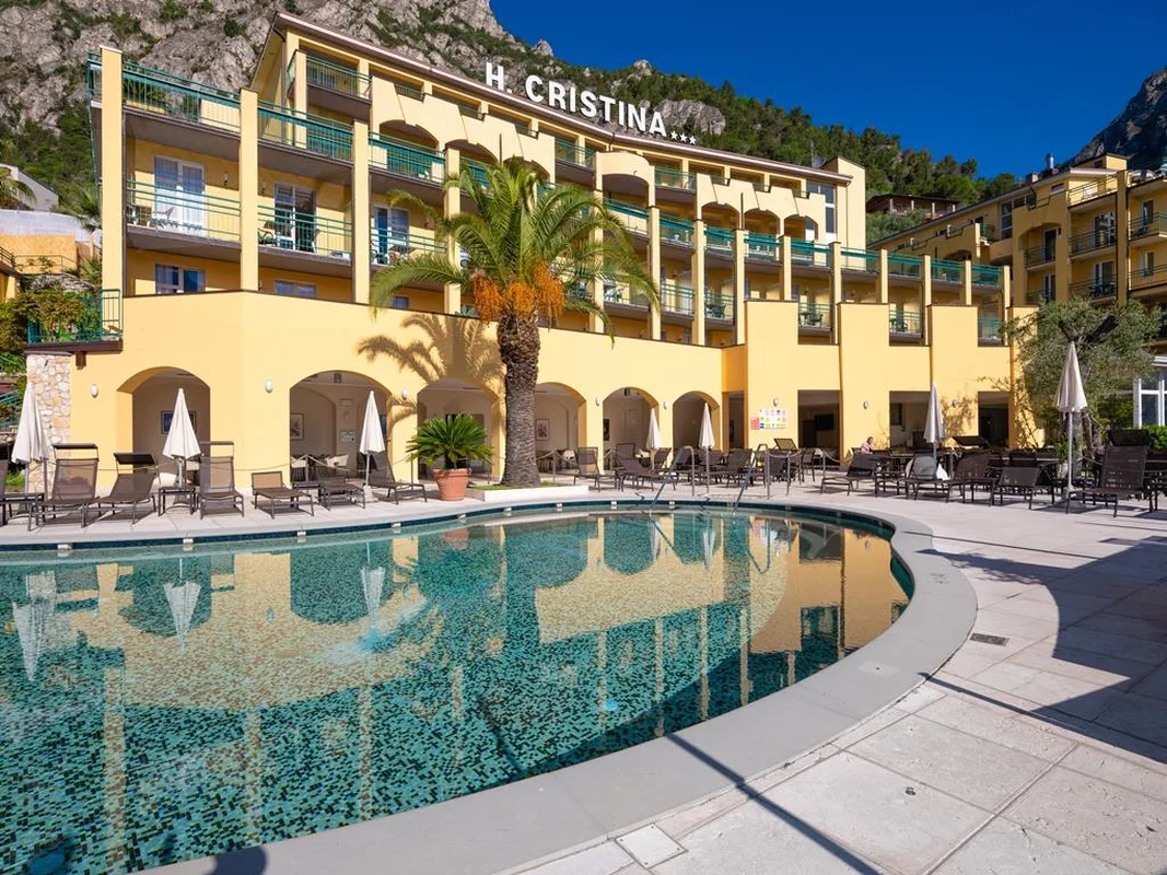 Hotel Cristina — hoofdfoto