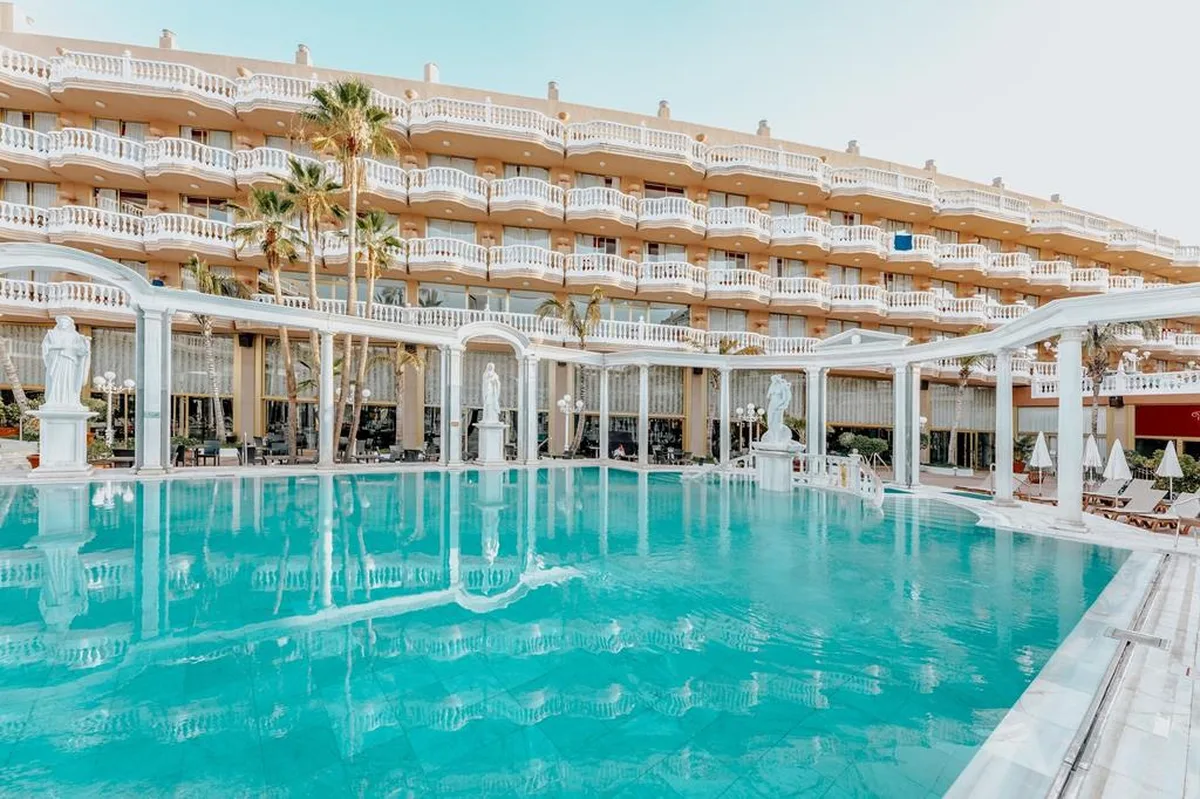 Hotel Cleopatra Palace — hoofdfoto