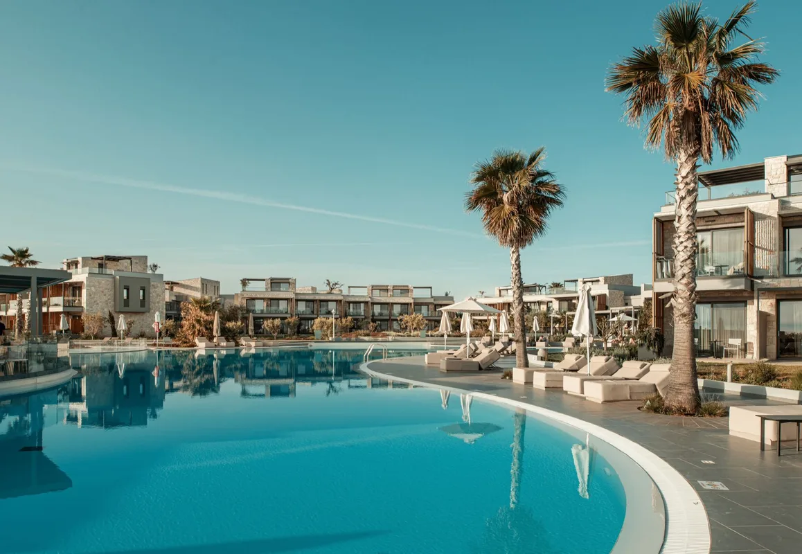 Portes Lithos Luxury Resort — hoofdfoto
