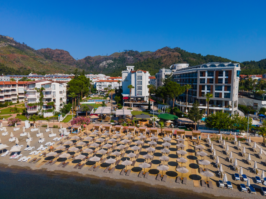 Hotel Caprea — hoofdfoto