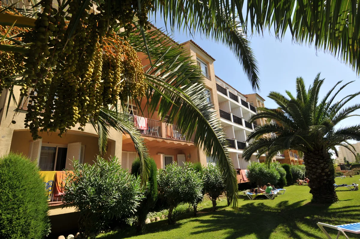 Apartaments Turistics Comte D'Empuries, hoofdfoto
