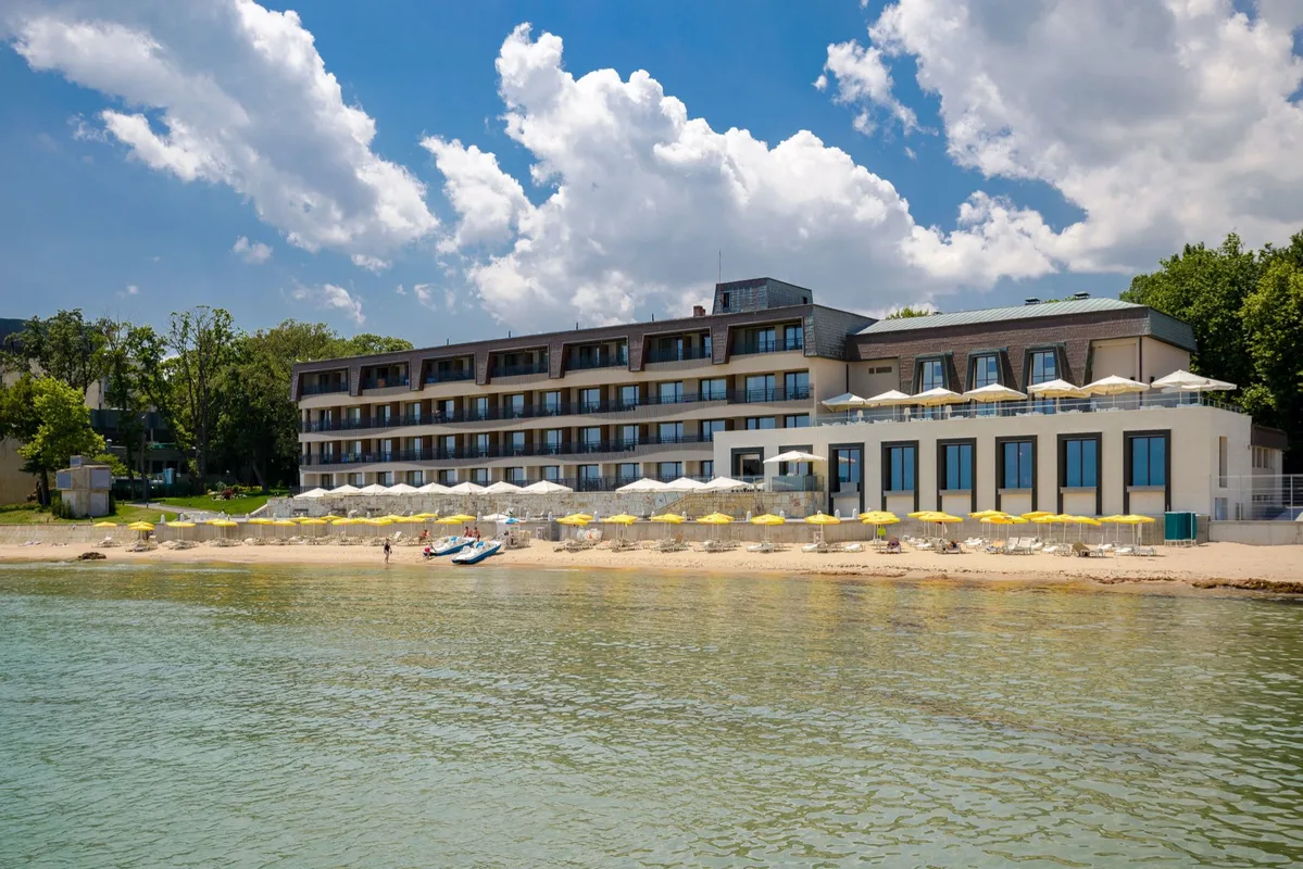 Hvd Nympha Hotel — hoofdfoto