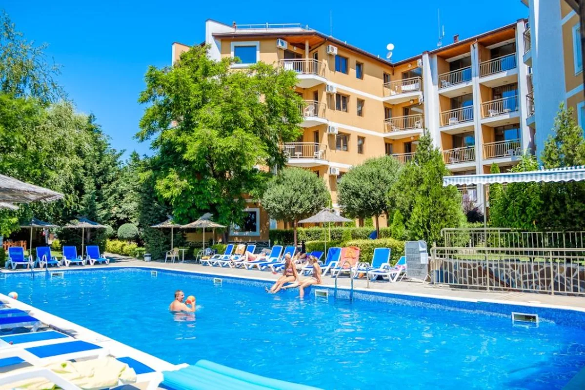 Vemara Club Hotel — hoofdfoto