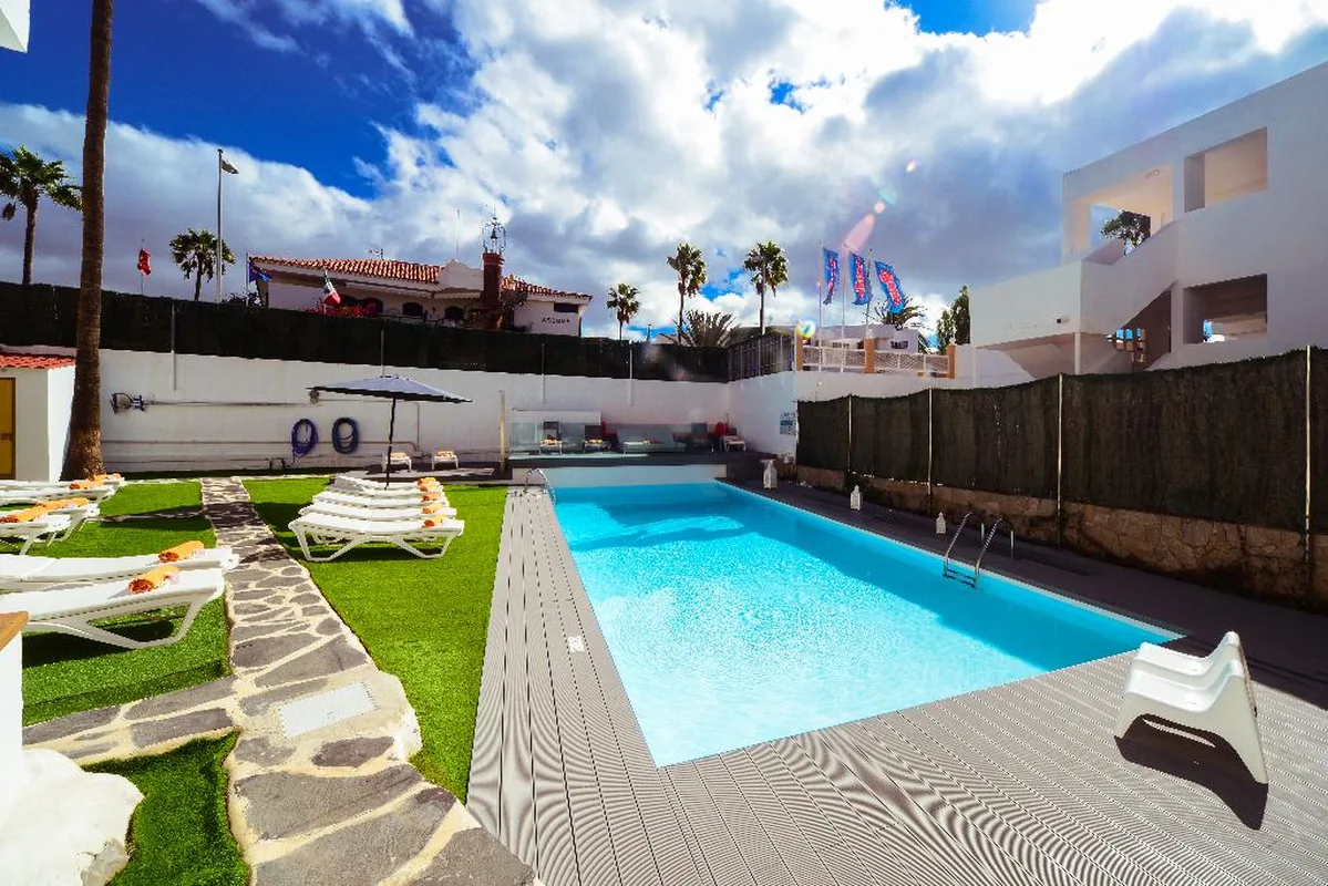 Atlantic Sun Beach — hoofdfoto